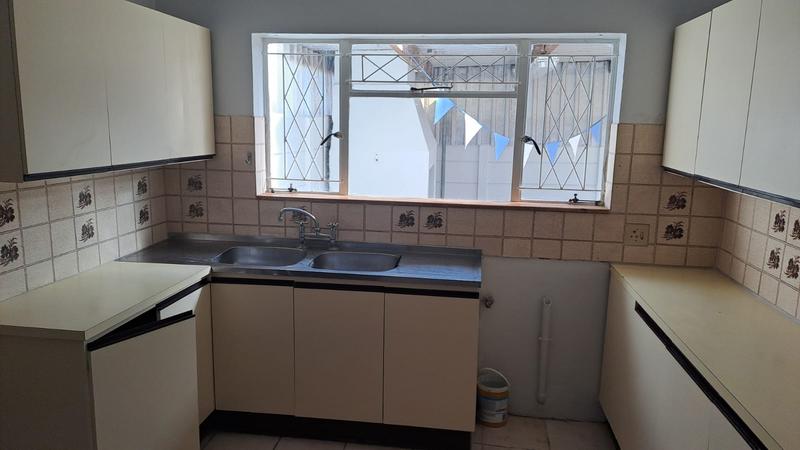 To Let commercial Property for Rent in Newton Park Eastern Cape